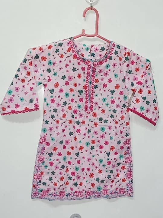 Girls embroidered pink suit